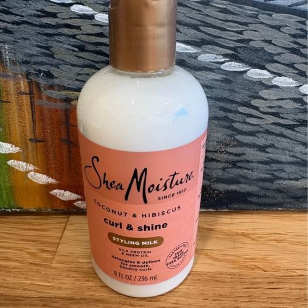 SheaMoisture Coconut Hibiscus Curl & Shine Styling Milk 8 oz New